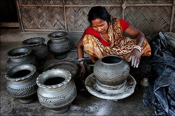 Circle of pots • Matigara