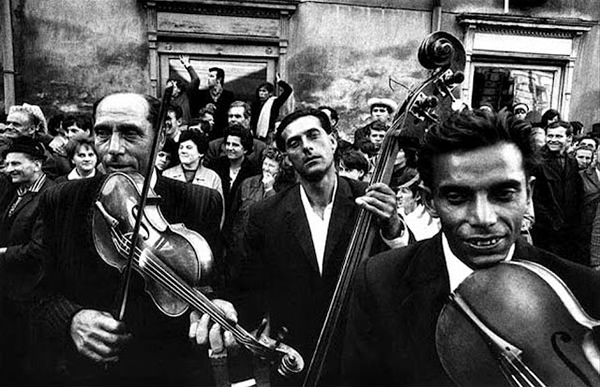 Gypsies by Josef Koudelka