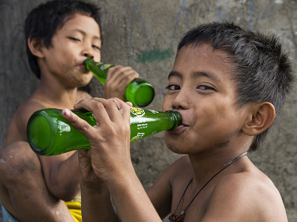 Street Children Photography by Thomas Tham