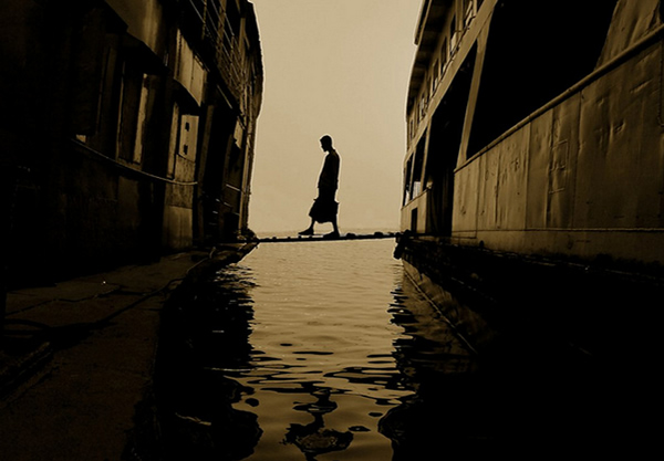 Bionic life - Burigonga river, Old Dhaka, Bangladesh