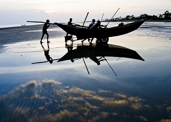 Returning home - Kuakata, Patuakhali, Bangladesh