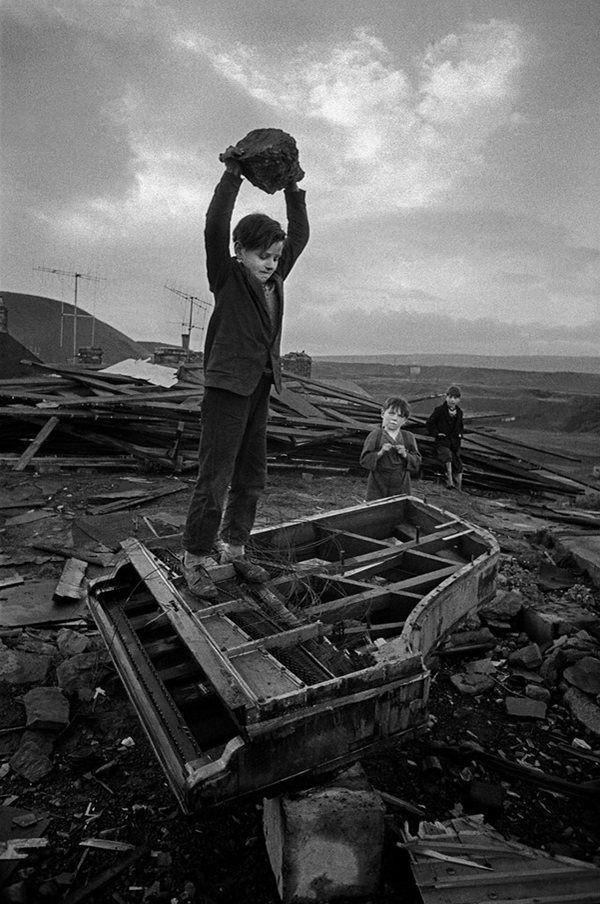 Master Photographer Philip Jones Griffiths