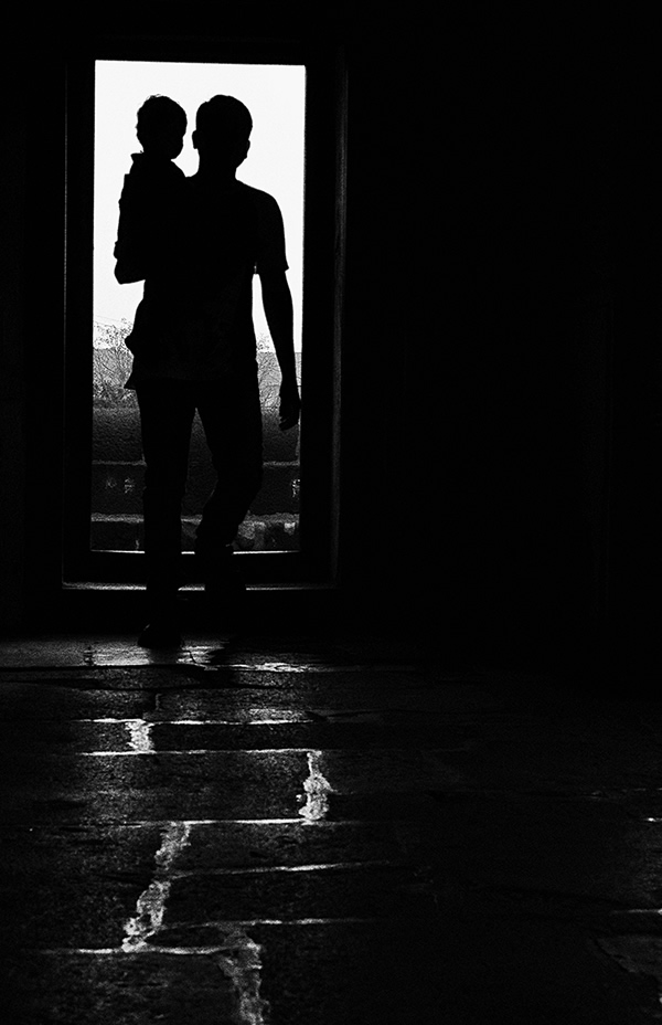 Best Entries of The Mood Of Silhouette Photo Contest