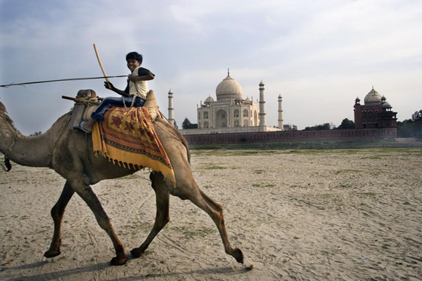 Taj Mahal by Carl De Keyzer