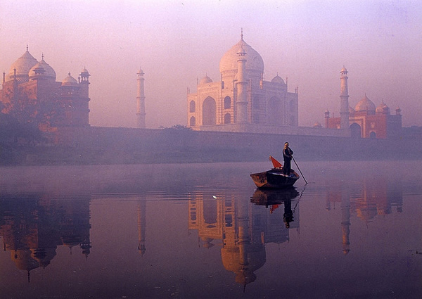 On the banks of the Jumna by Ran Chakrabarti