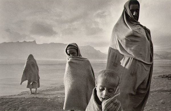 Refugees in the Korem camp Ethiopia by Sebastião Salgado