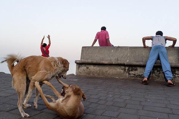 Marine Drive, Mumbai - 2012 - Indian Color Street Photography