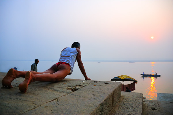 Body Building - Indian Color Street Photography