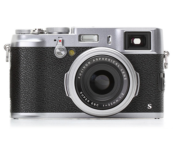 Fujifilm X100s - 5 Most Popular Compact Cameras for Travel Photography