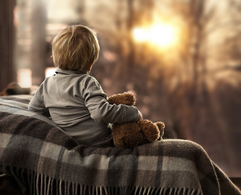 Elena Shumilova - Russian Mother Takes Amazing Portraits of Her Two Kids with Animals