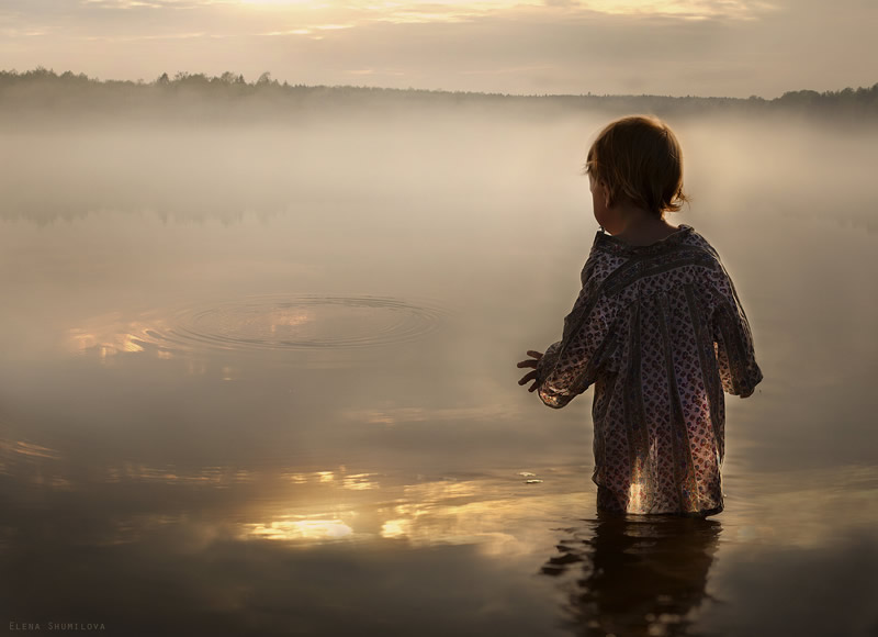 Elena Shumilova - Russian Mother Takes Amazing Portraits of Her Two Kids with Animals