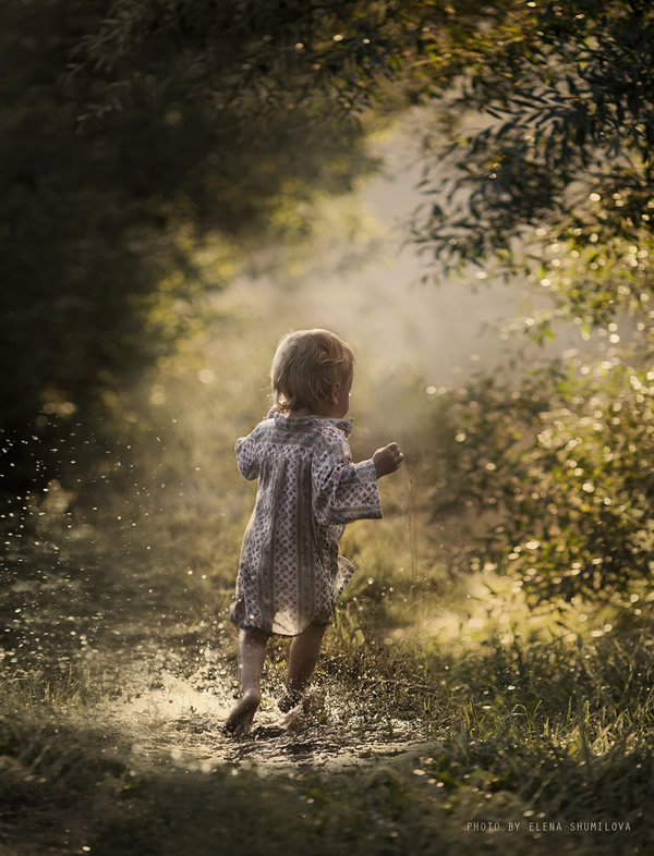 Elena Shumilova - Russian Mother Takes Amazing Portraits of Her Two Kids with Animals