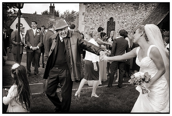 100 Wedding Photography Tips for Professional Photographers by Andrew Hind