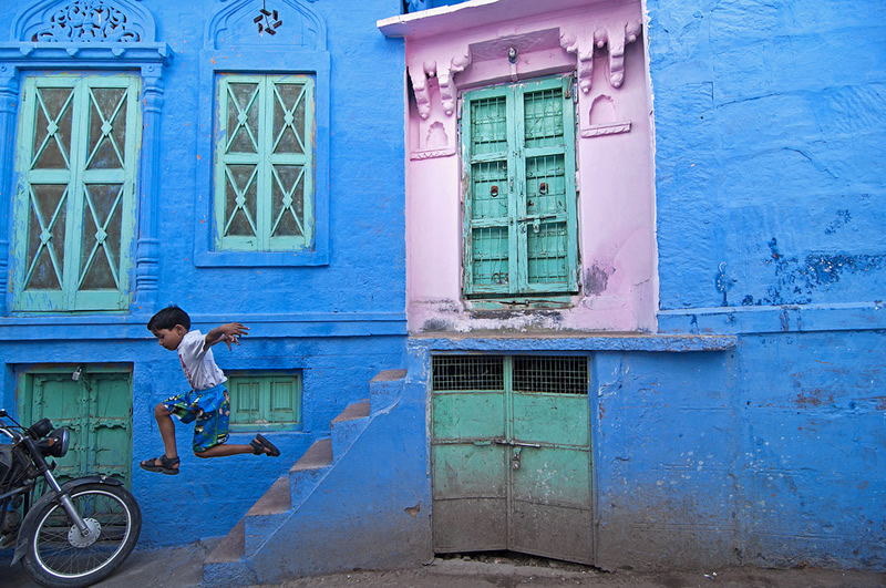 Street Photography in India - 50 Stunning Color Photos