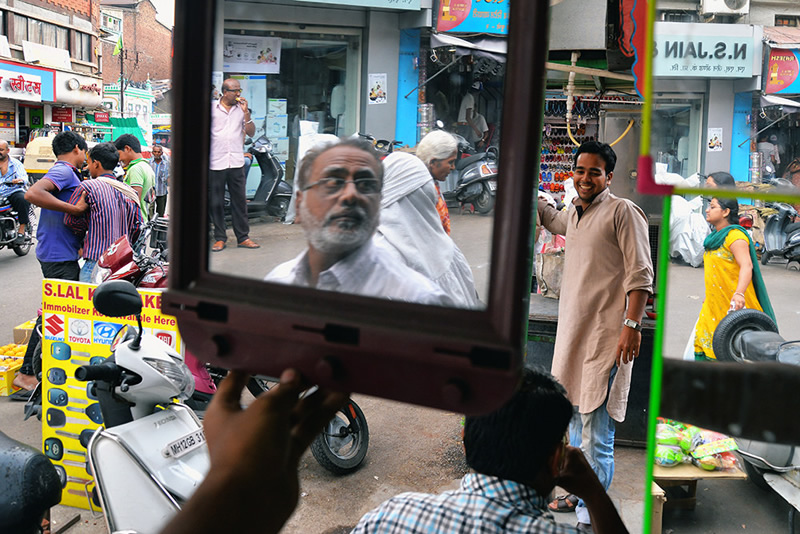 Street Photography in India - 50 Stunning Color Photos