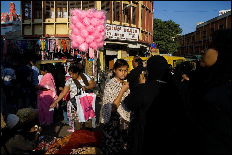 Street Photography in India - 50 Stunning Color Photos