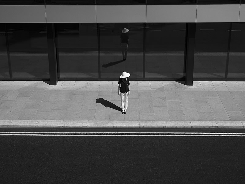 Magic with geometrical patterns in Street Photography by Rupert Vandervell