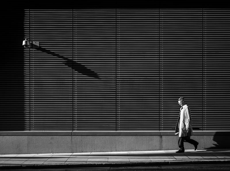 Magic with geometrical patterns in Street Photography by Rupert Vandervell