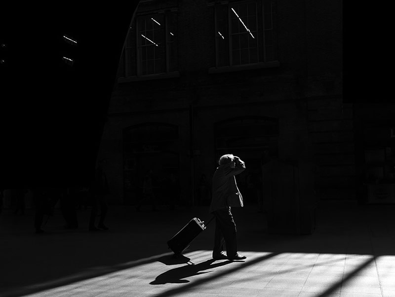 Magic with geometrical patterns in Street Photography by Rupert Vandervell