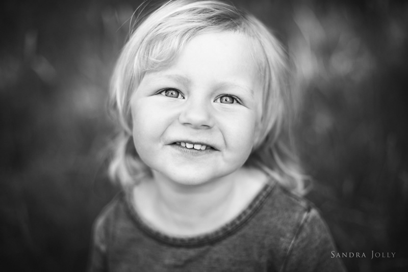 Sandra Jolly - Irish Mother takes Amazing Portraits of Babies and Kids