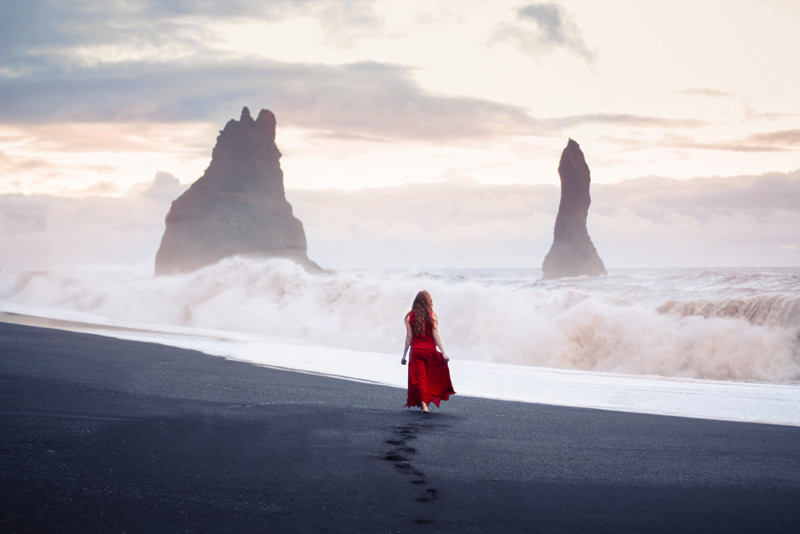 All alone in the most beautiful place on earth - Elizabeth Gadd and her stunning self-portraits