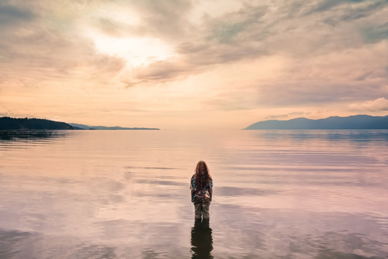 All alone in the most beautiful place on earth - Elizabeth Gadd and her stunning self-portraits