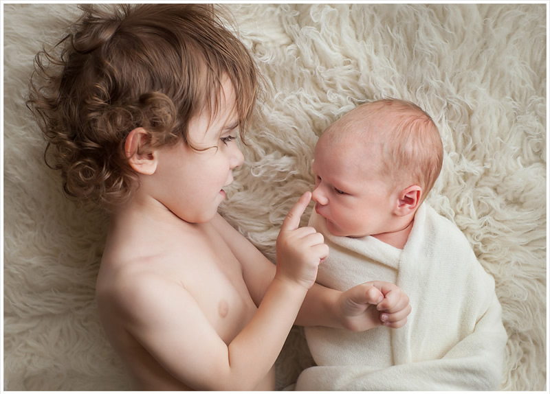 New Born and Children Portrait Photography by Lisa Holloway