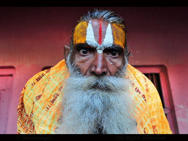 50 Extraordinary Photographs that can happen only in India