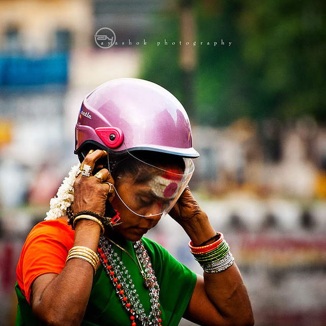 50 Extraordinary Photographs that can happen only in India