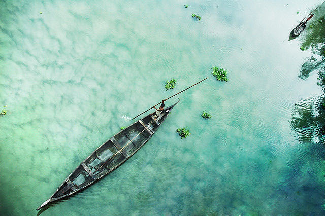 50 Extraordinary Photographs that can happen only in India