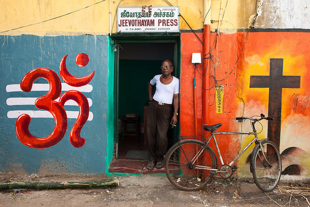 50 Extraordinary Photographs that can happen only in India