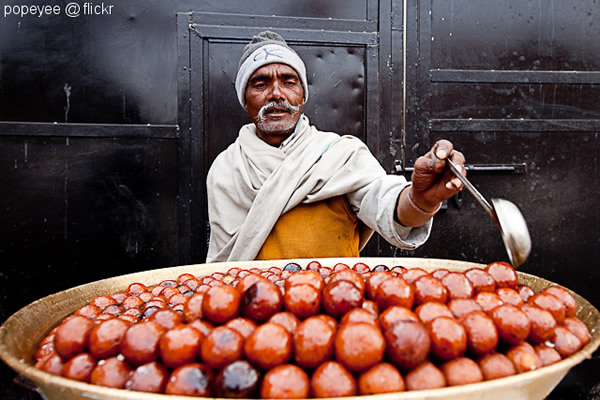 50 Extraordinary Photographs that can happen only in India