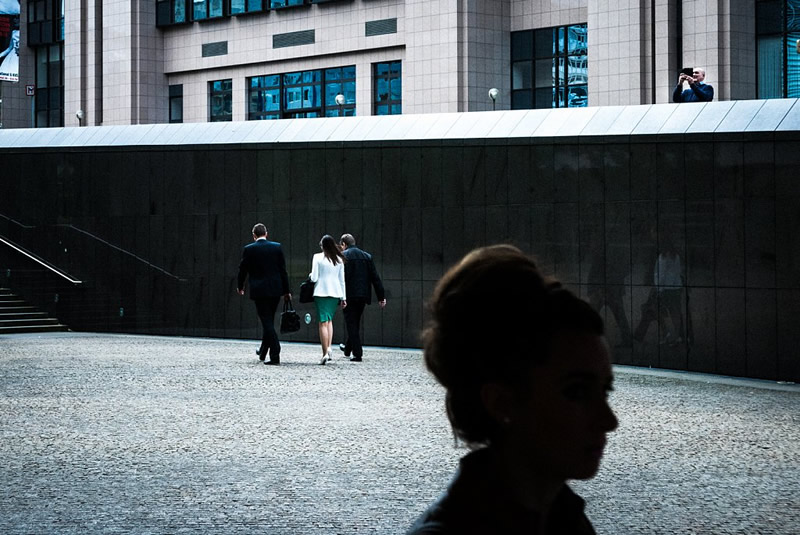 Inspiring Street Photography by Belgian Photographer Ronald Grauer