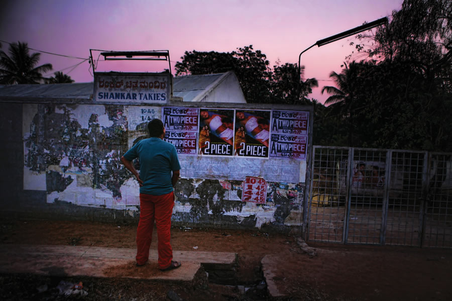 Tent Moments - Photo Story About The Disappearance Of The Travelling Cinema By Pradeep K S