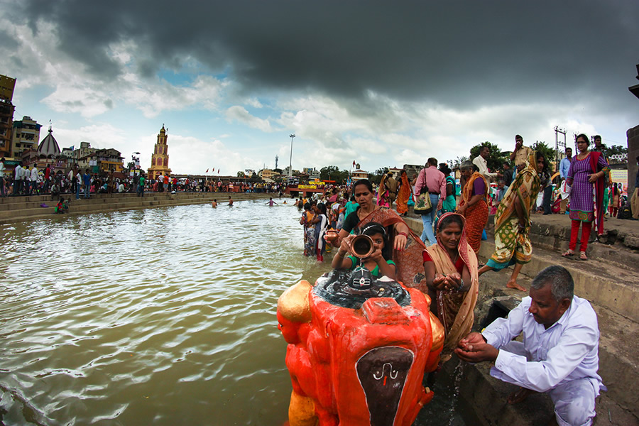 The Essence of Nasik Kumbhmela 2015, Maharastra, India - Photo Story By Srivatsan Sankaran