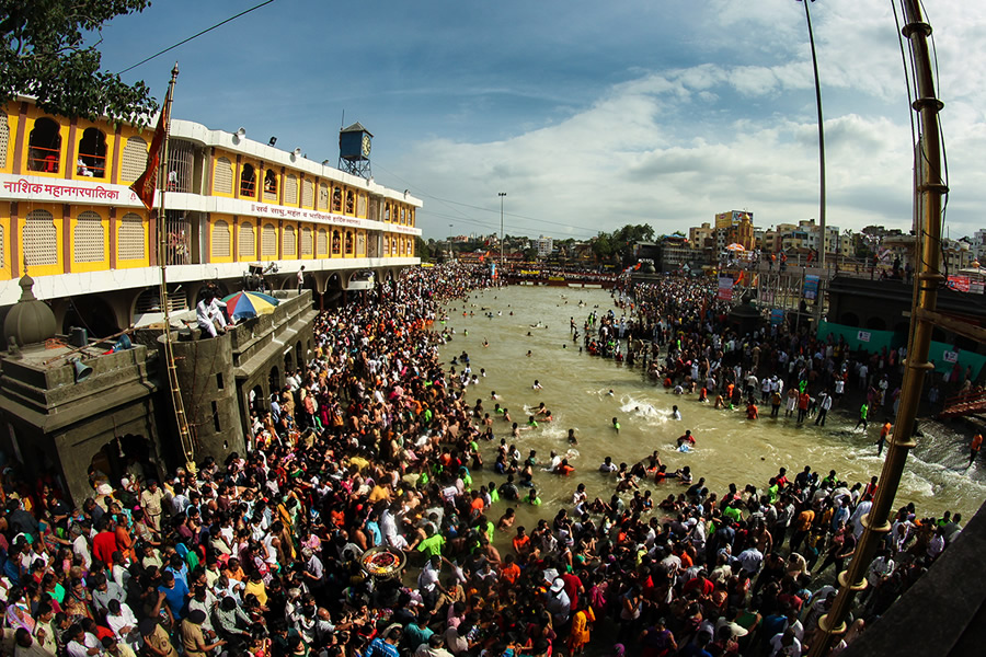 The Essence of Nasik Kumbhmela 2015, Maharastra, India - Photo Story By Srivatsan Sankaran