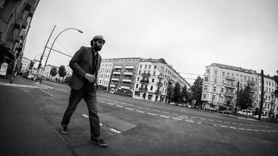 Excellent Extreme Wide Angle Street Photography Willem Jonkers