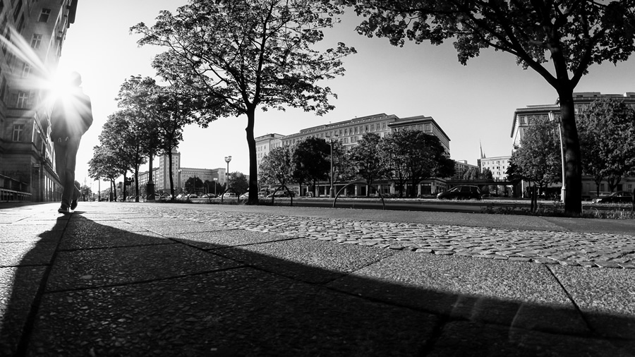 Excellent Extreme Wide Angle Street Photography Willem Jonkers