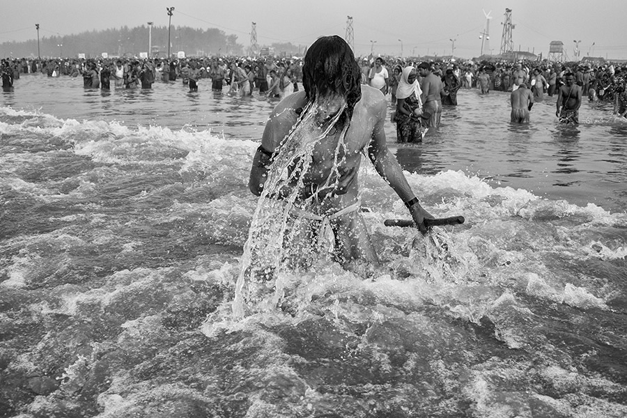 The Gangasagar Mela - Photo Series By Indian Photographer Sushavan Nandy