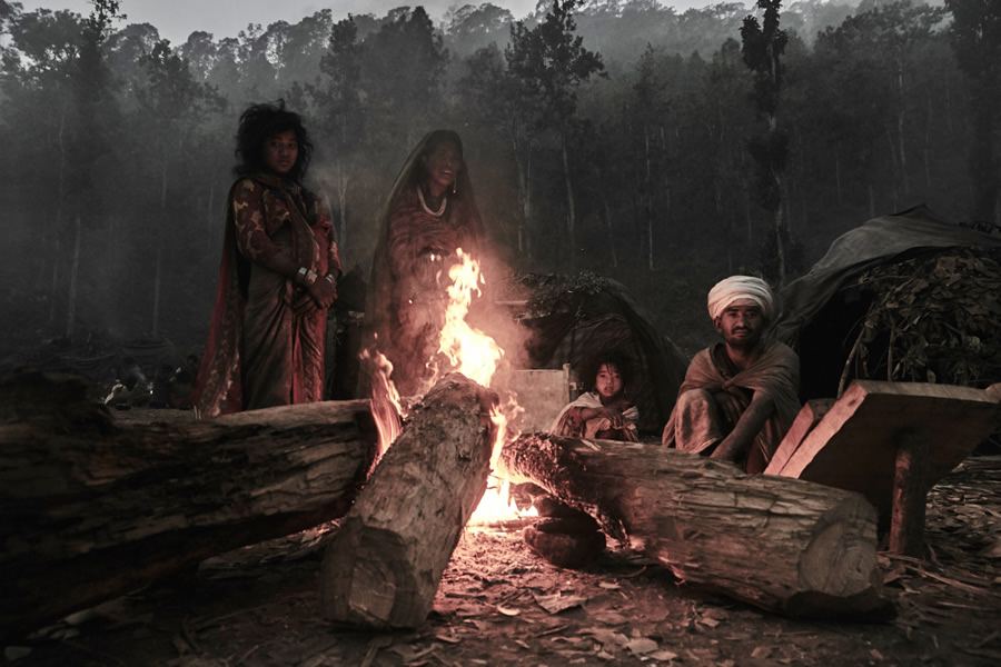 The Last Nomadic Hunters And Gatherers Of The Himalayas - Photo Series By Jan Moller Hansen