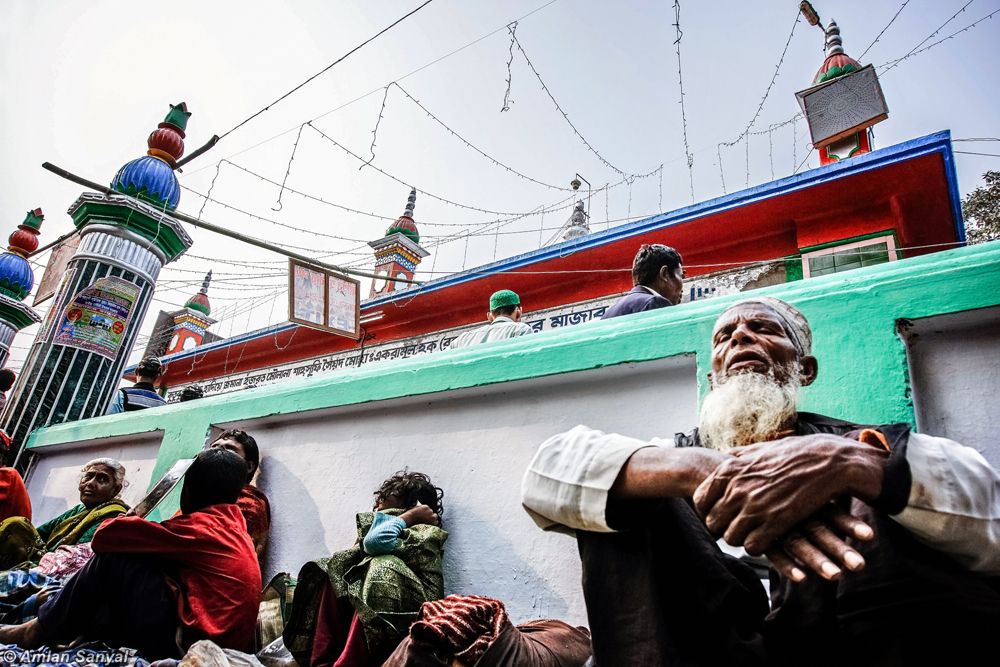 Fair And A Bond At The Border - Photo Series By Amlan Sanyal