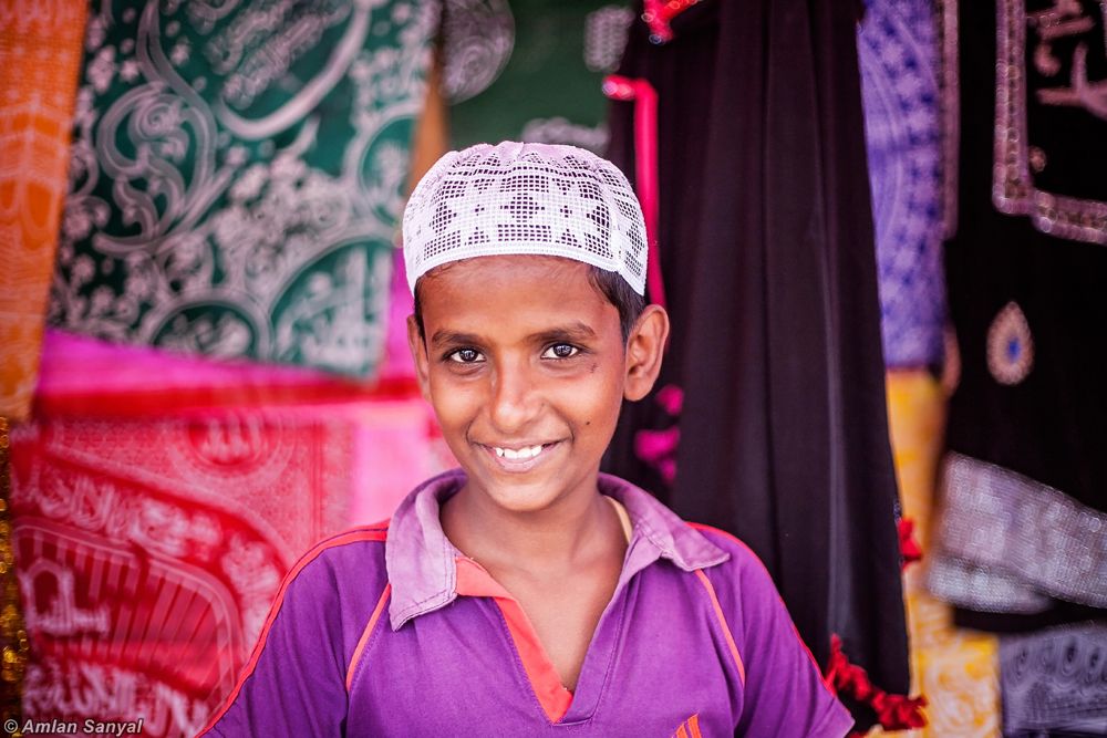 Fair And A Bond At The Border - Photo Series By Amlan Sanyal