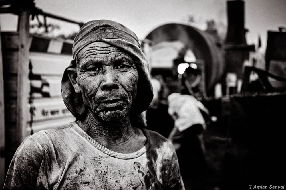 Men At Work - Photo Essay By Indian Photographer Amlan Sanyal