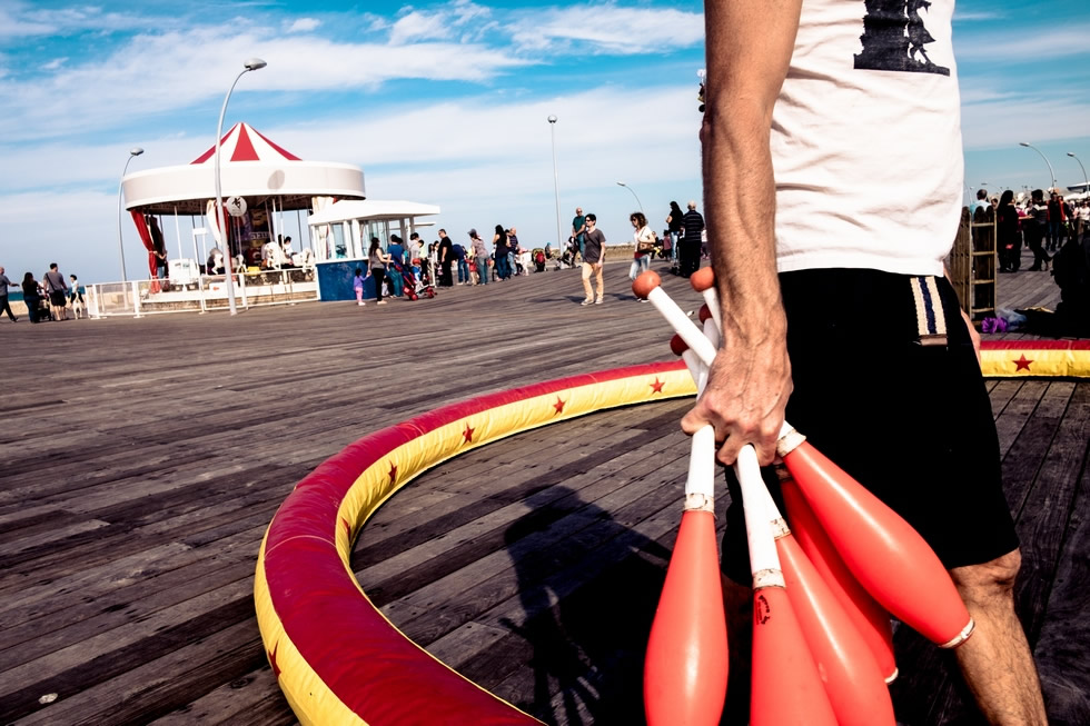 Roy Rozanski - Street Photographer from Israel