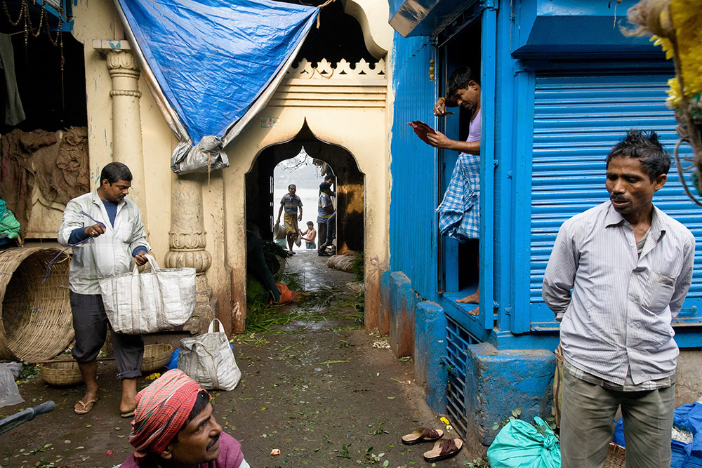 Soumyendra Saha - Street Photographer from India