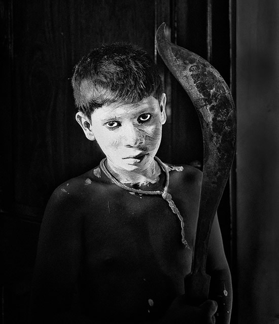 The Faith of Life - Photo Series About Gajan Festival in West Bengal By Avishek Das