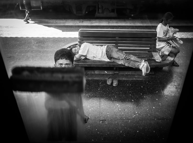 23 Ninja Tips For Your Next Photo Walk - Street Photography Tips By Thomas Leuthard