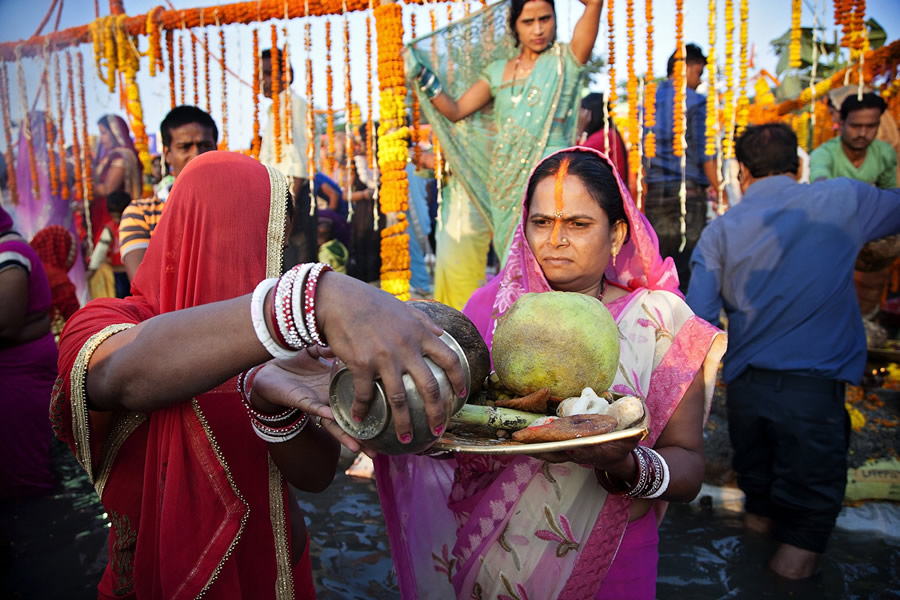 Thanking The Sun - Photo Story About Chhath Festival by Amlan Sany