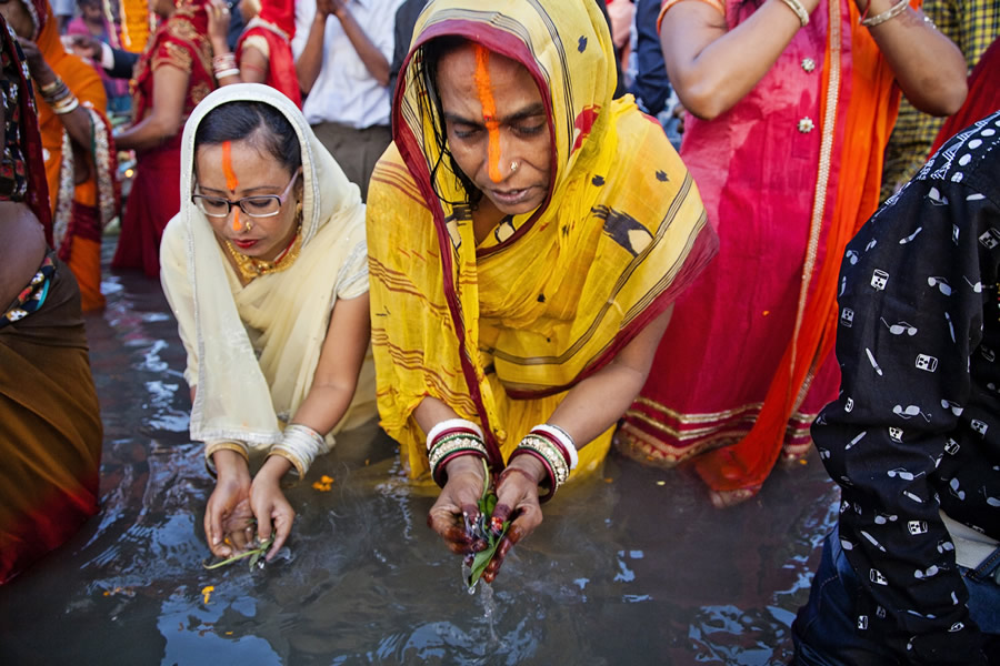 Thanking The Sun - Photo Story About Chhath Festival by Amlan Sany