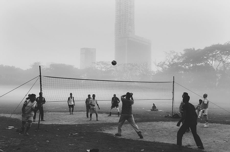 The 25th Hour - Photo Series By Indian Photographer Kanishka Mukherji